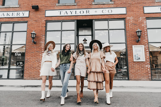 Taylor + Co. Clothing - Thumbnail