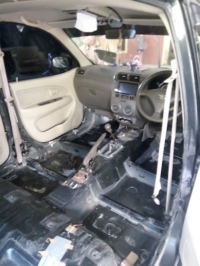 Photos of Parengga Auto Car