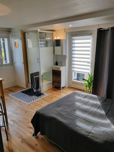 Photo de Gîte et Maison d'hôtes des 2 chênes à Bessenay (69690)