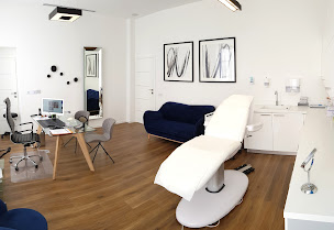 Photo n°2 de Docteur Paul GASNIER - Chirurgie esthétique à Nice (Chirurgien)