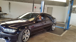 Photo n°28 de Rapid'auto Self à Dammartin-en-Serve (Atelier de réparation automobile)