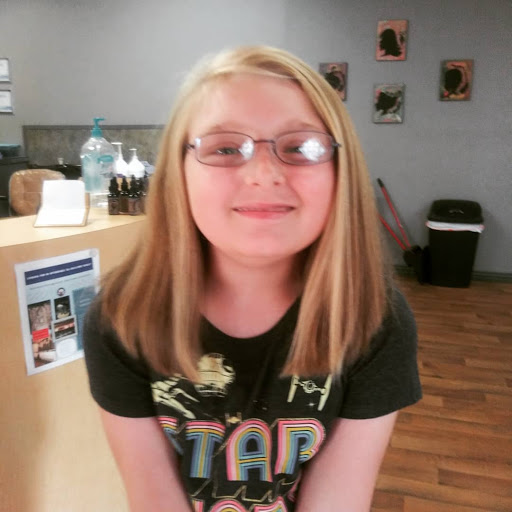 Blades Hair Studio - Thumbnail