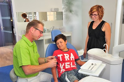 Photos of Kieferorthop&auml;die Dr. Johannes Matthias