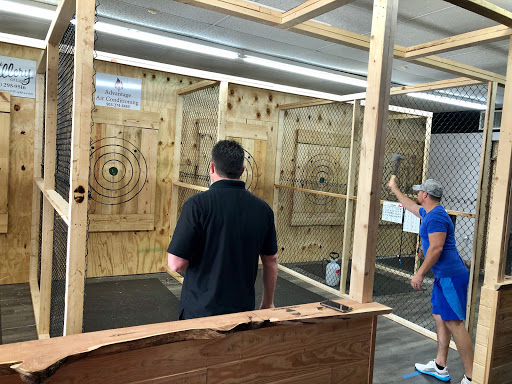 Lumberjacks Axe Throwing - Visual