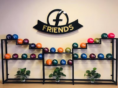 Friends Bowling & Cafe