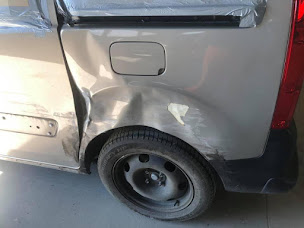 Photo n°9 de Carrosserie Mécanique Gondolff Motrio/Top Carrosserie à Saran (Garage automobile)