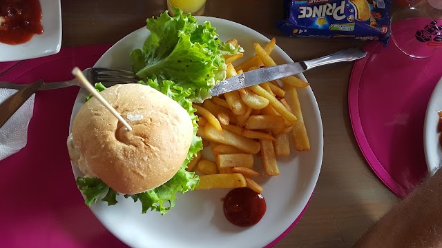 Fare La Canadienne Burger House Moorea