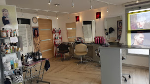 Photo n°1 de Mille et Une Coiffures à Blagnac (Salon de coiffure)