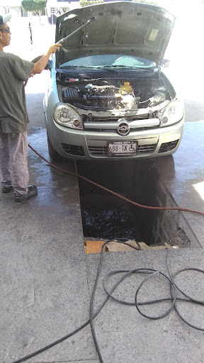 Autoservicio engrasado y cambio de aceite