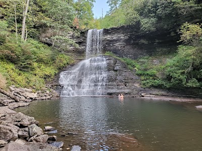 Cascade Falls Trailhead