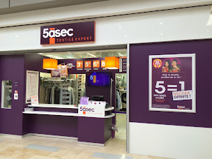 Photo n°7 de Pressing 5àsec Carrefour La Rigourdière à Cesson-Sévigné (Blanchisserie)