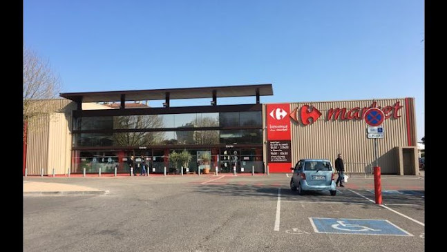 Market Pont-évêque