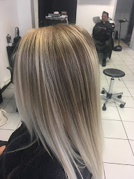 Photo n°17 de Julie R'coiff à Melun (Esthéticien)