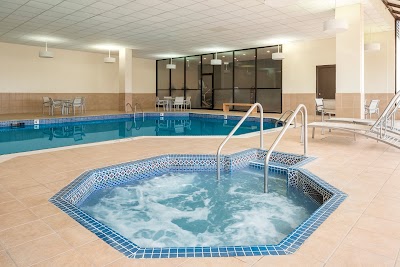 Photos of Embassy Suites by Hilton Milwaukee Brookfield
