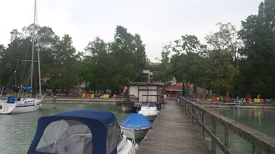 Photos of Hotel Kenese Port