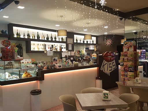 Kiss Cafe' - Visual