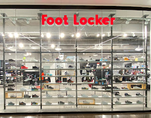 Photo n°35 de Foot Locker à Rosny-sous-Bois (Magasin de vêtements de sport)