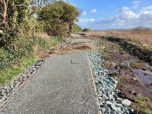 Viewpoint- Parkgate coastal path - Thumbnail