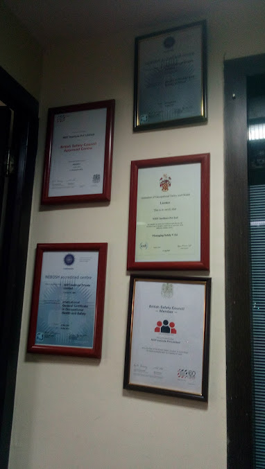 Af1qippcks4kelloccxrlp Cu9 Azz948uidhek0dgd2=s677 K No