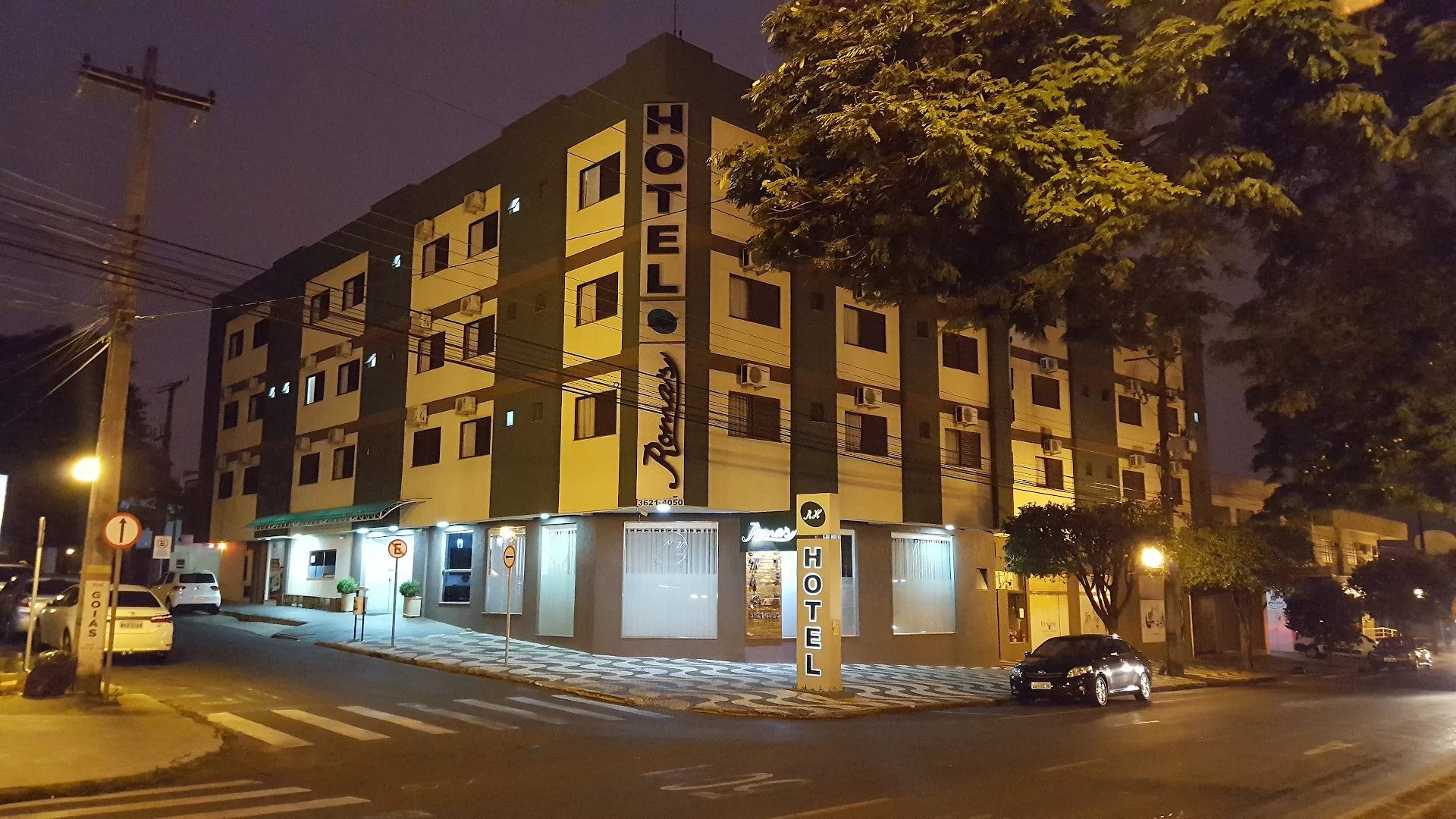 Roma's Hotel