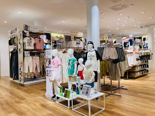 Photo n°1 de UNIQLO BORDEAUX à Bordeaux (Magasin de vêtements pour femmes)