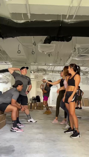 Comentarii opinii despre UNDIVIDED Performance (UNDVD)