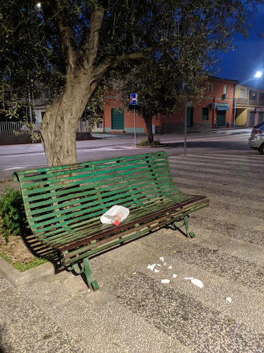 Need for pizza. Urban installation. - Thumbnail