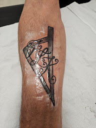 Photo n°3 de black light tattoo à Marseille (Tatoueur)