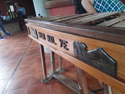 Photos of Hun Nal Ye