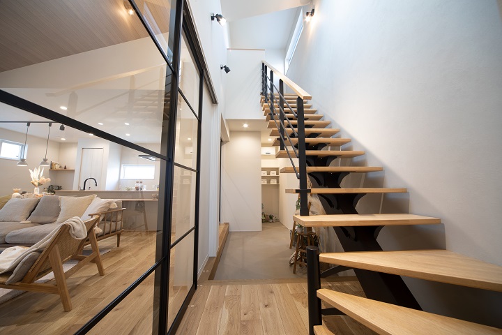 （株）ウエブリーディング