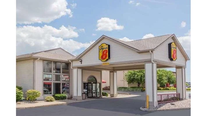 Super 8 by Wyndham Appleton