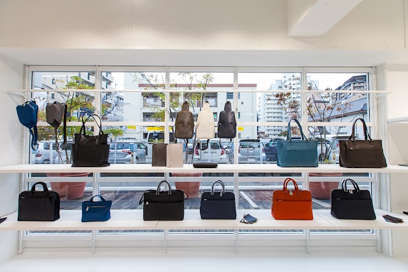 aniary TENJIN OFFICIAL STORE アニアリ天神店