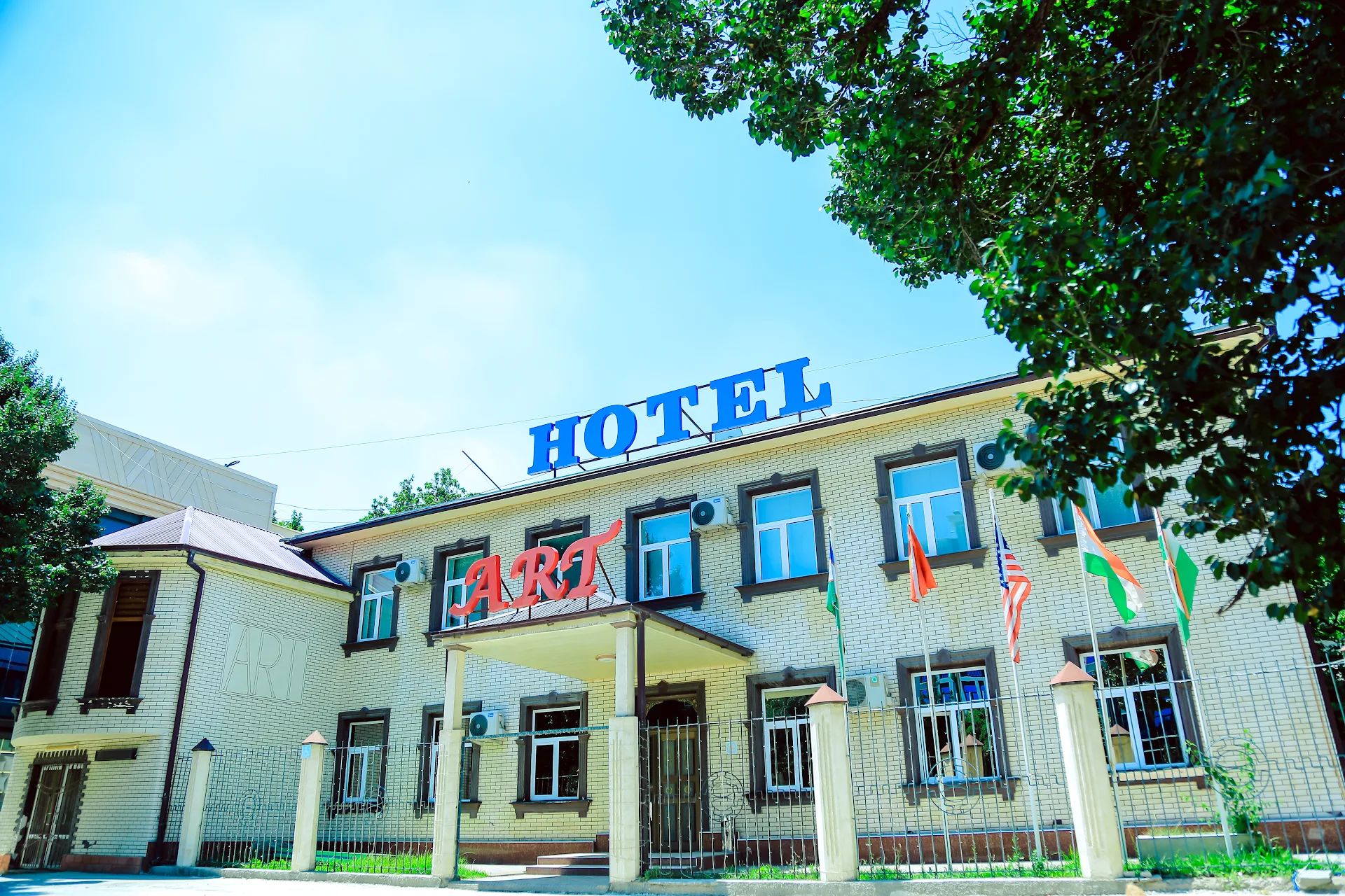 ART HOTEL