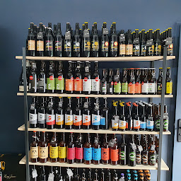 Photo n°3 de Vins & Co à Beaujeu (Cave à vins)