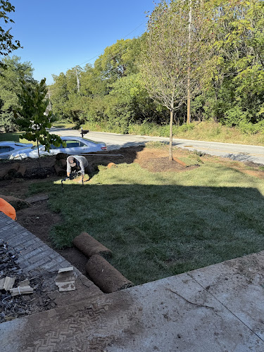 Aztec Lawn & Tree Service LLC