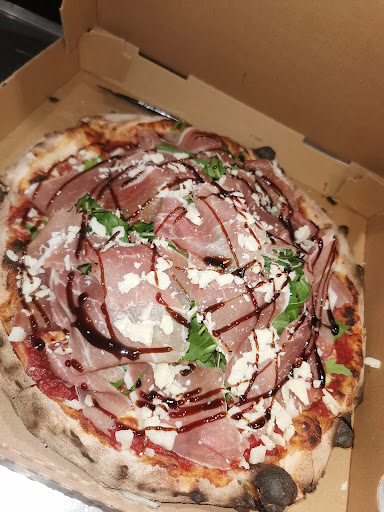 Gusto Della pizza