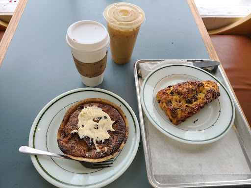 The Fifth Tier Baking Studio and Coffeehouse - Thumbnail