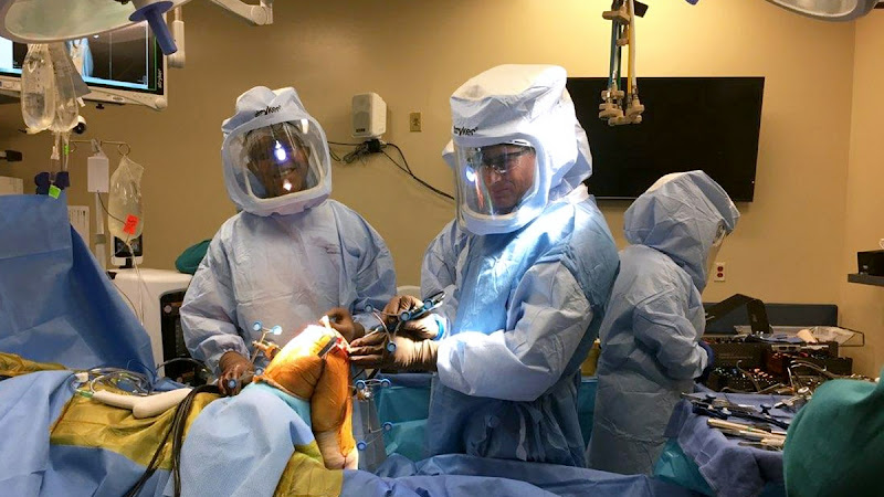 Best Orthopaedic Doctor In Karol Bagh ( Dr. Deepak Thakur ) Best Knee & Hip Replacement in Karol Bagh | Orthopaedic Surgeon