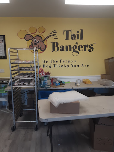 Tail Bangers - Visual