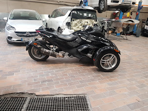 Photo n°13 de Carrosserie Planete Auto à Marseille (Concessionnaire automobile)