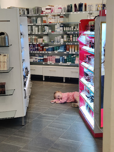 Åhléns - Thumbnail