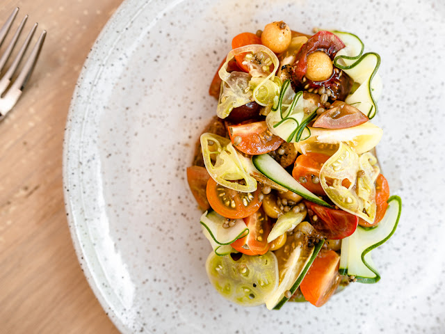 Oyster Oyster by null