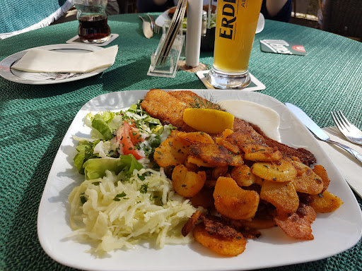 Gaststätte „Zum Neustädter Platz“ Fischgerichte von „A“ bis „Z“ und Deutsche Küche Gallery - Germany