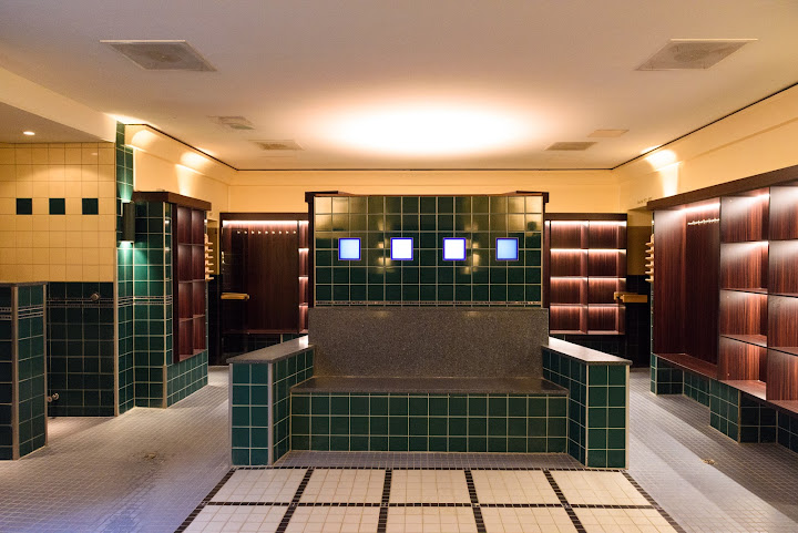 Holthusenbad by null