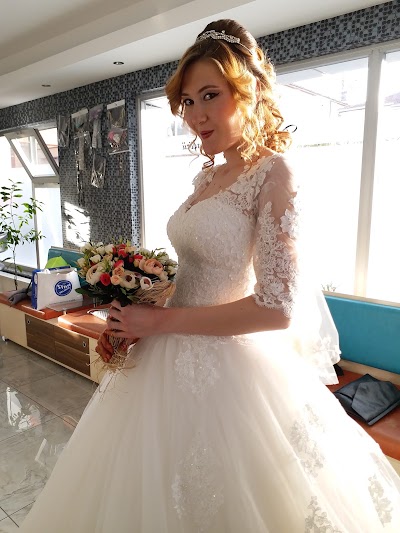 Photos of Dilek Bayan Kuaf&ouml;r