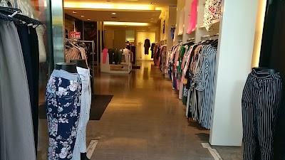 De Kamer Alsjeblieft kijk Jasje Fashion XL , South Holland , Netherlands