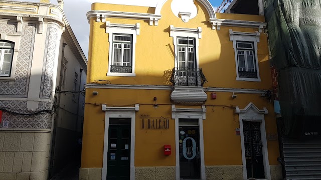 Ó Balcão