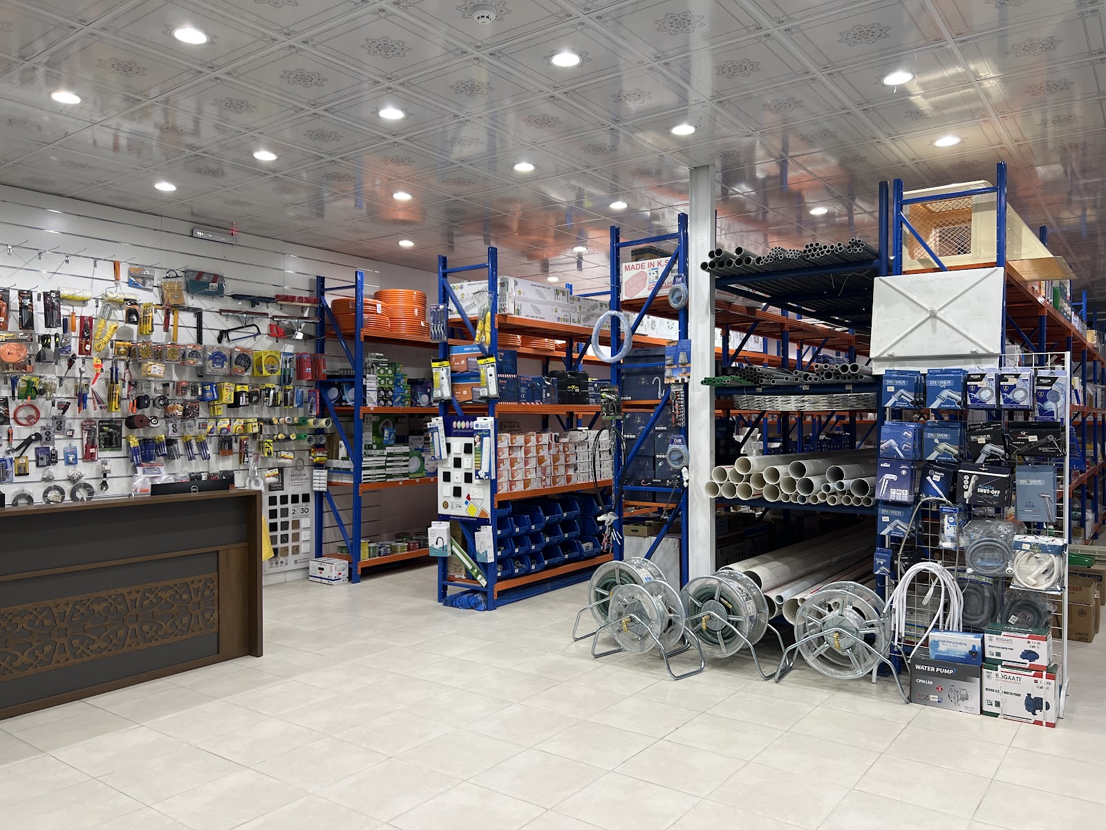 مؤسسة عوض العمري للسباكة والكهرباء ومواد البناء - صورة 2