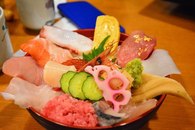 ひら井本店