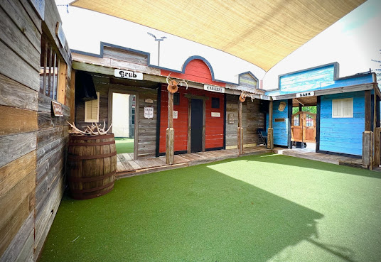 Legends Grill by null